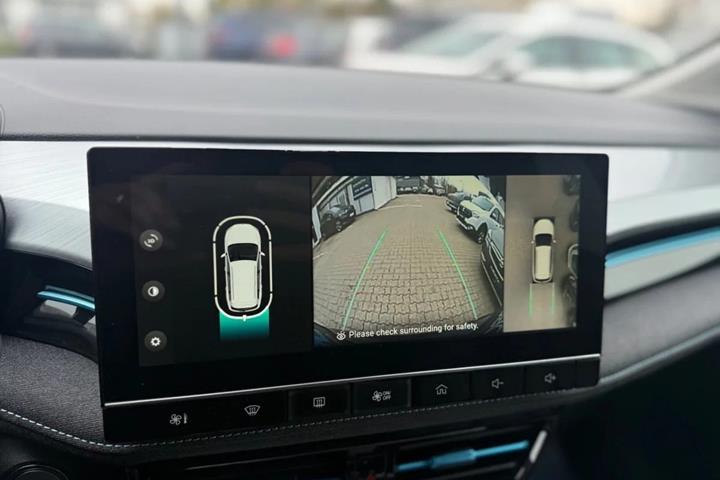Sort MG MG5 fra 2022