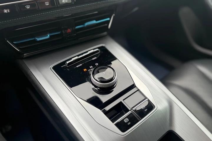Sort MG MG5 fra 2022