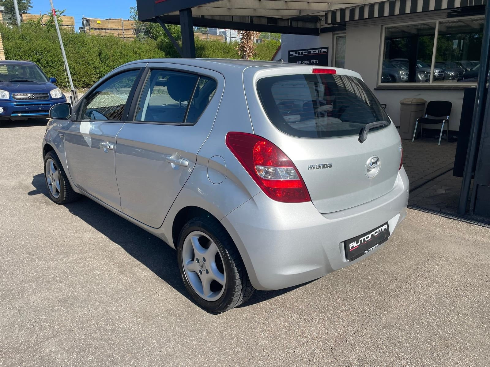 Sølv Hyundai i20 fra 2010