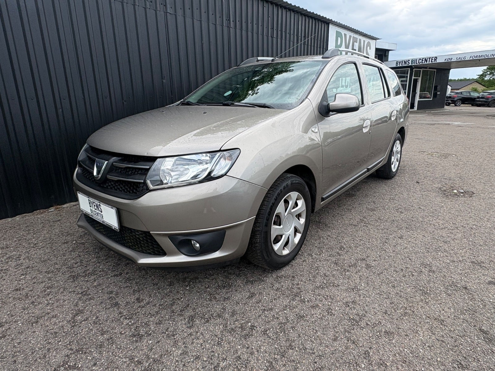 undefined Dacia Logan fra 2014