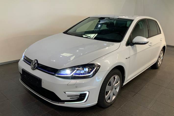 Hvid VW e-Golf VII fra 2019 set udefra