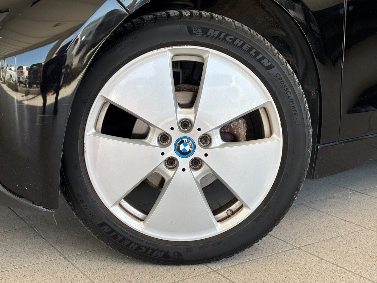 Sort BMW i3 fra 2017