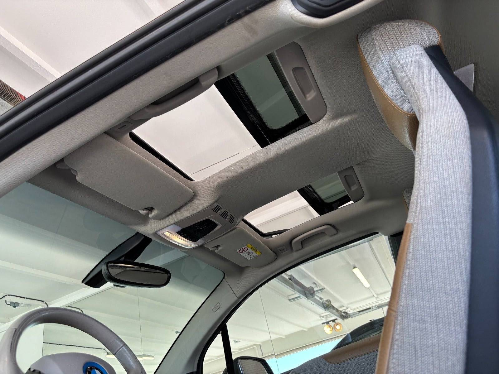 Sort BMW i3 fra 2017