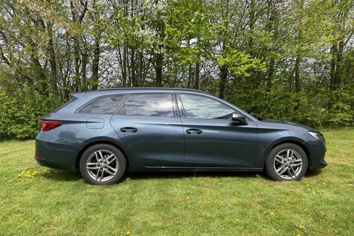 Grå Seat Leon fra 2022