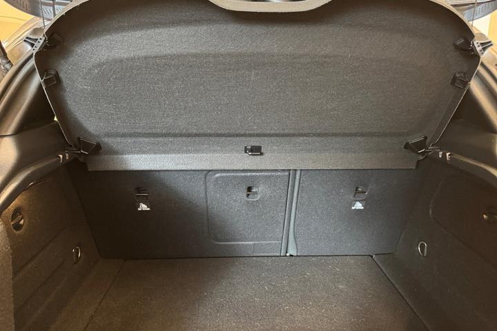 Grå Mercedes A200 fra 2017