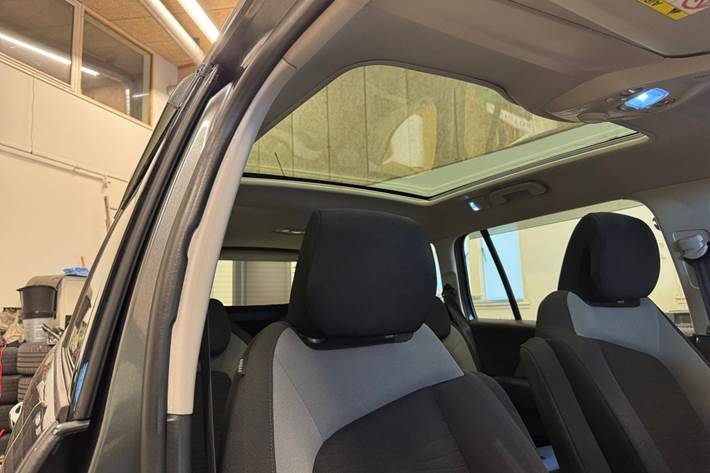 Sort Citroën Grand C4 Picasso fra 2015