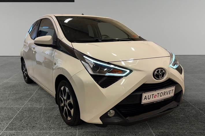 Hvid Toyota Aygo fra 2020