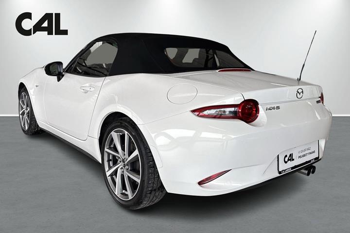 Hvid Mazda MX-5 fra 2016