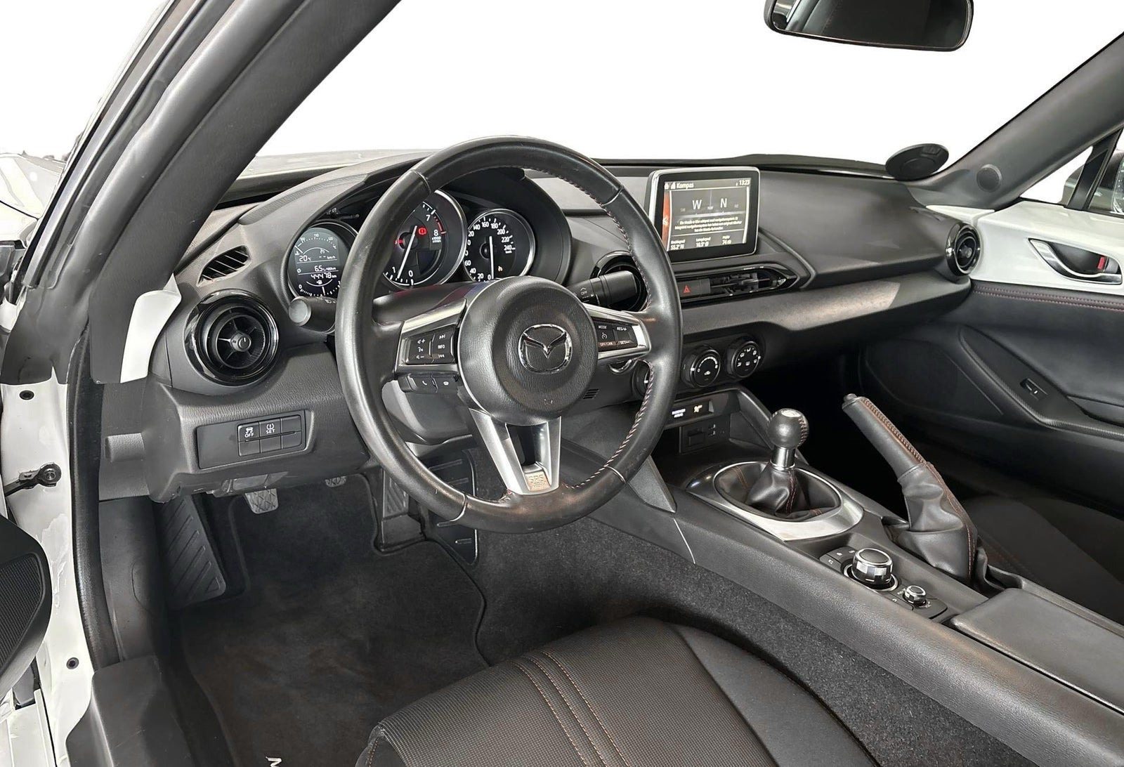 Hvid Mazda MX-5 fra 2016