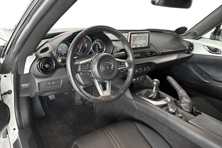 Hvid Mazda MX-5 fra 2016