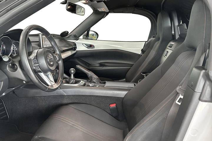 Hvid Mazda MX-5 fra 2016