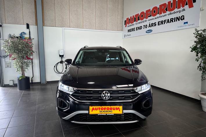 Sort VW T-Roc fra 2024