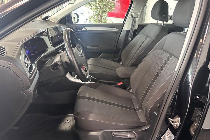 Sort VW T-Roc fra 2024