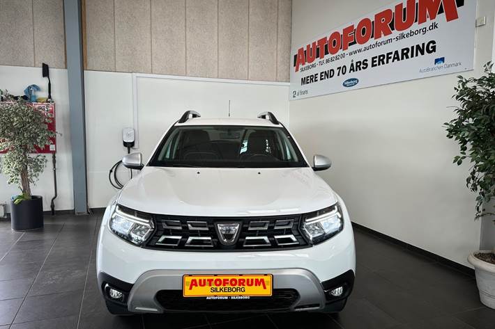 Hvid Dacia Duster fra 2022