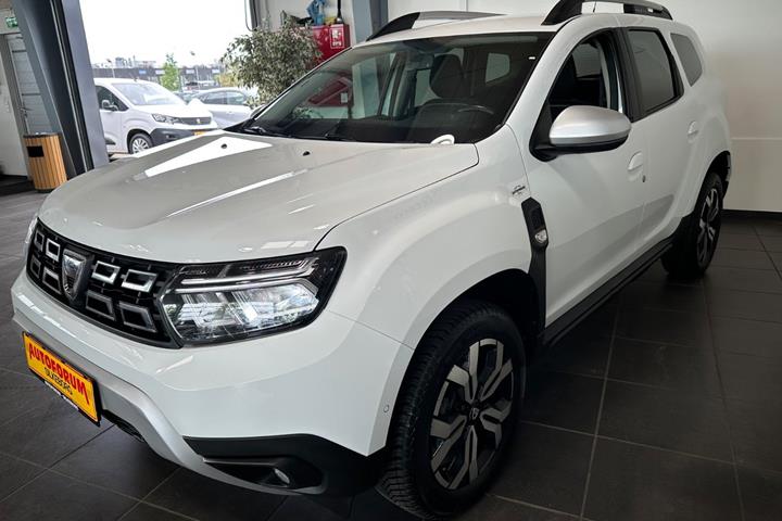 Hvid Dacia Duster fra 2022