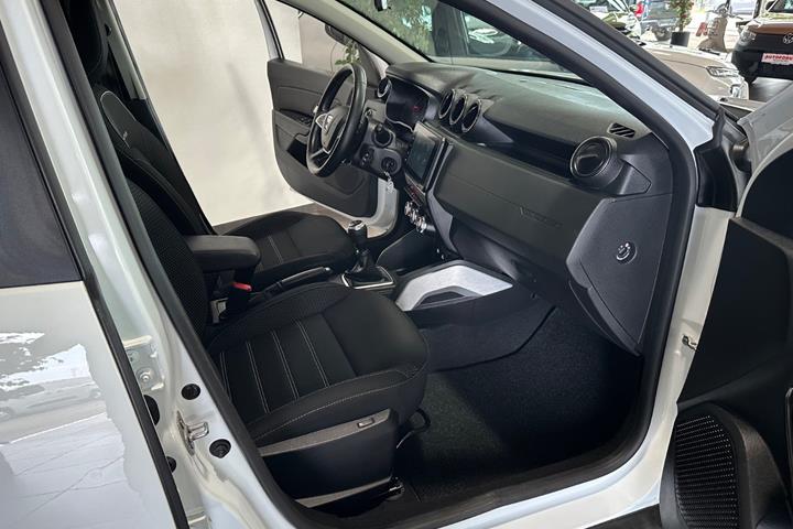 Hvid Dacia Duster fra 2022