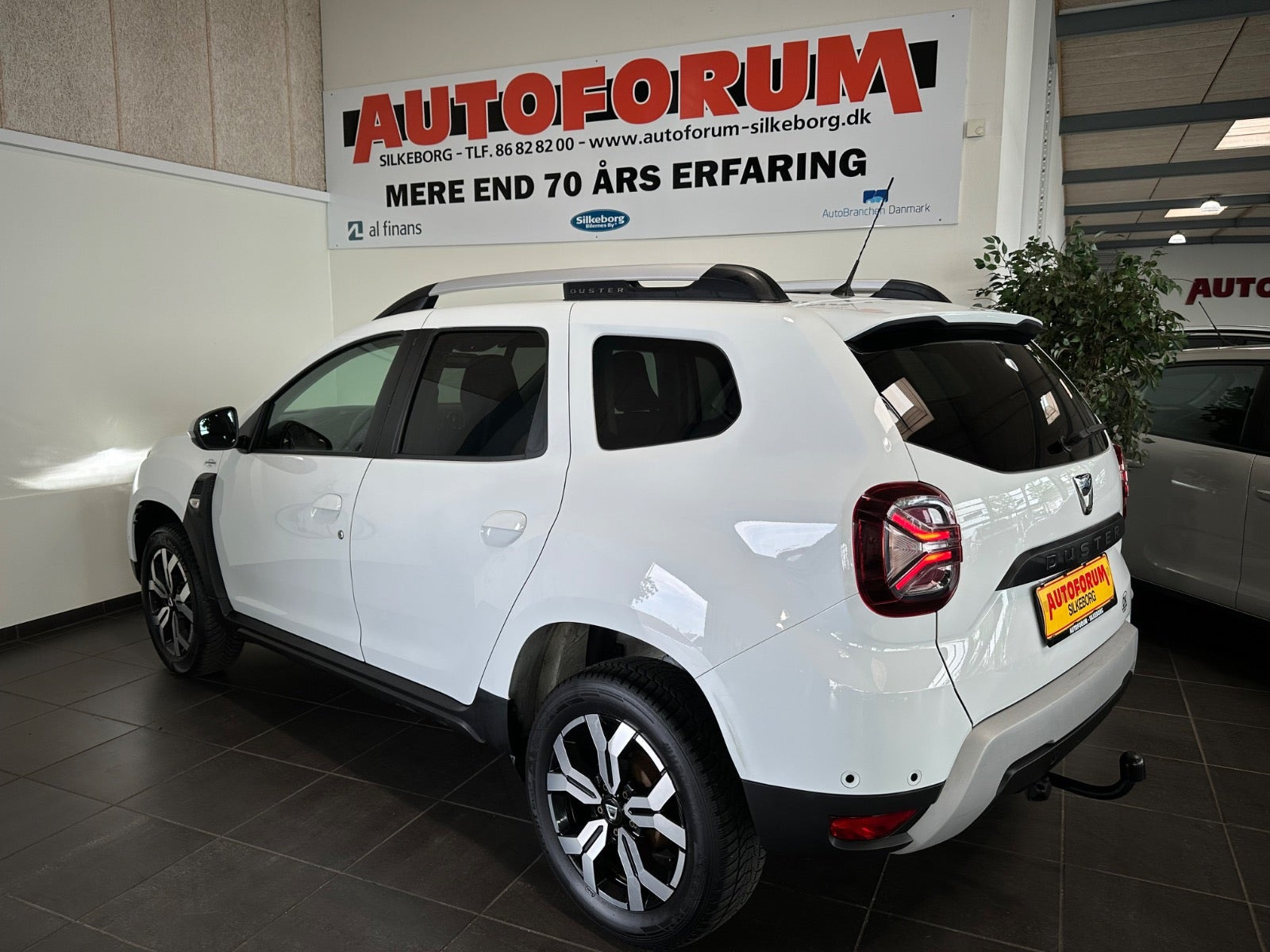 Hvid Dacia Duster fra 2022