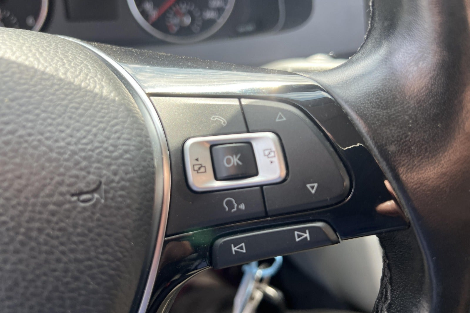 Blå VW Transporter fra 2018