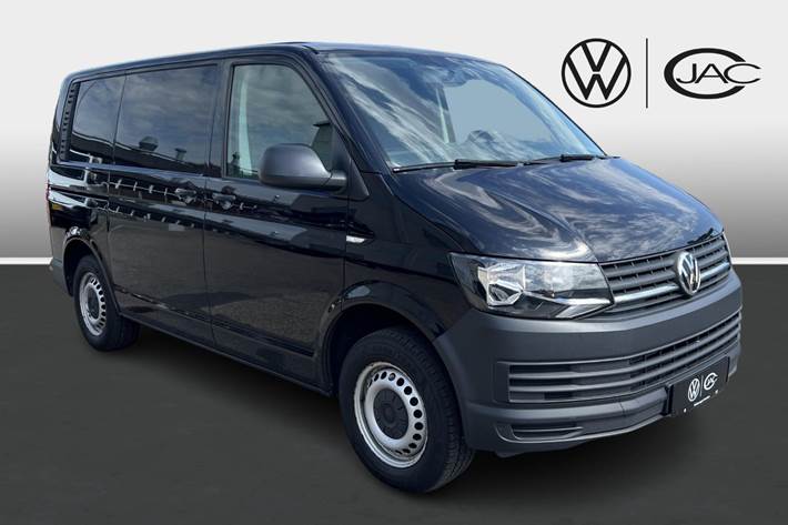 Sort VW Transporter fra 2018