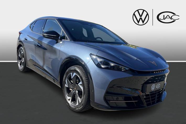 Blå Cupra Tavascan fra 2025