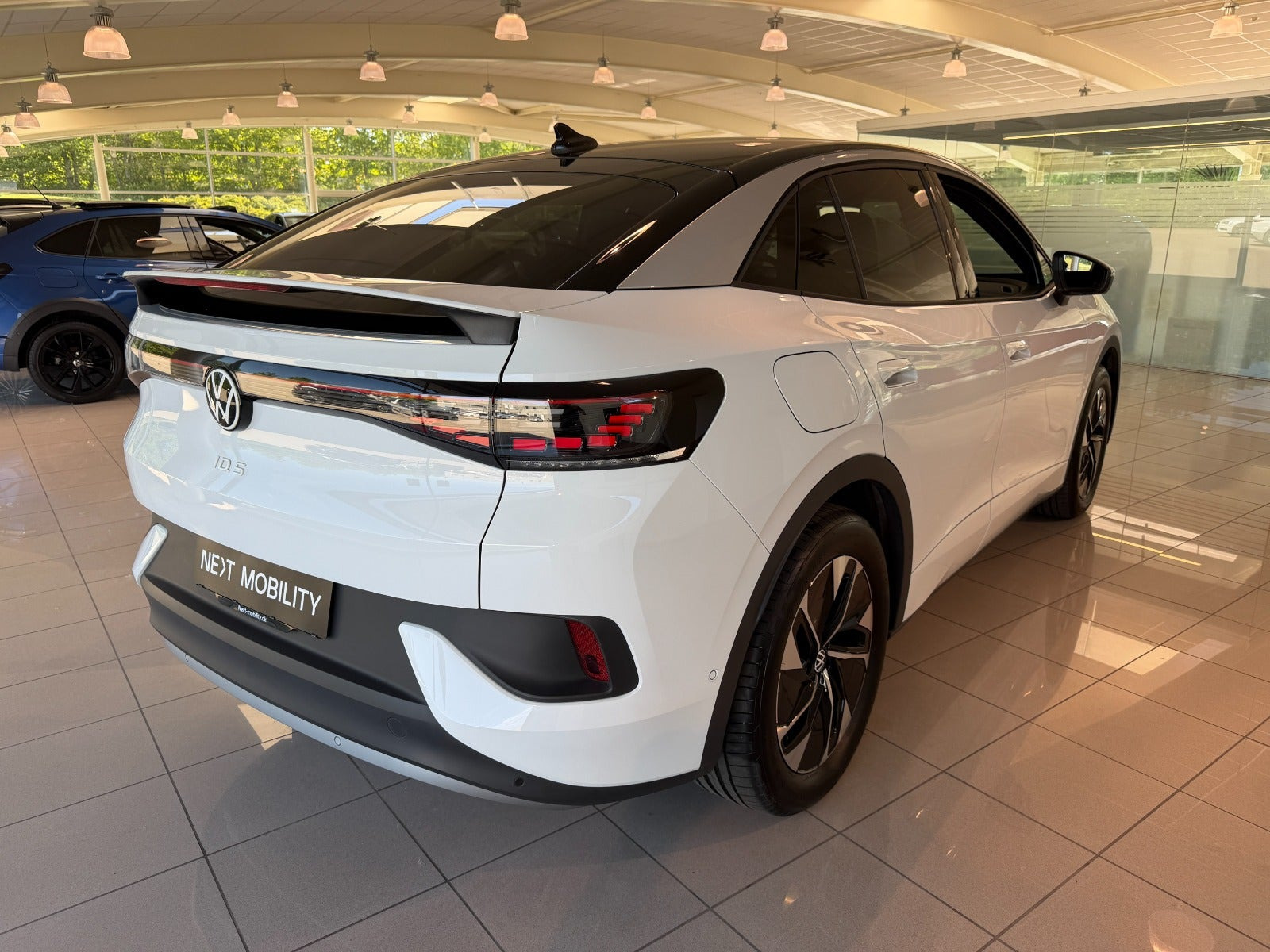 Hvid VW ID.5 fra 2025