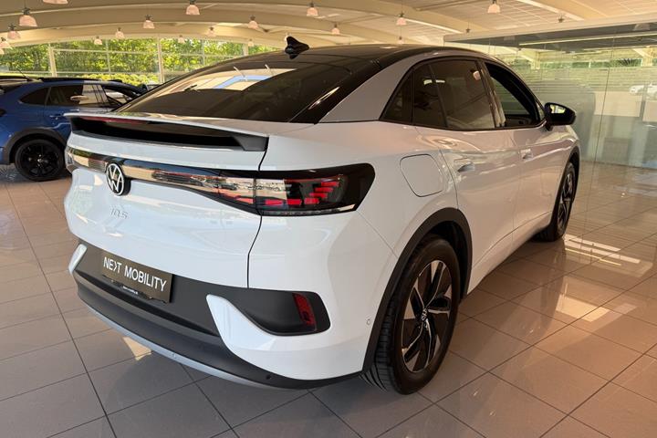 Hvid VW ID.5 fra 2025