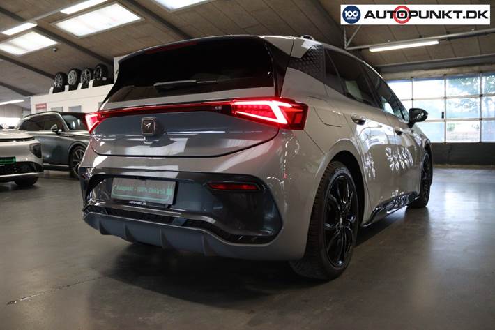 Grå Cupra Born fra 2024