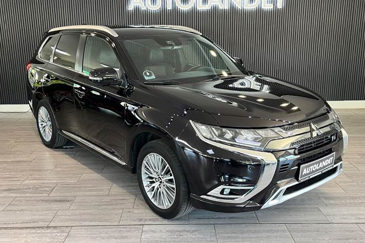 Sort Mitsubishi Outlander fra 2020