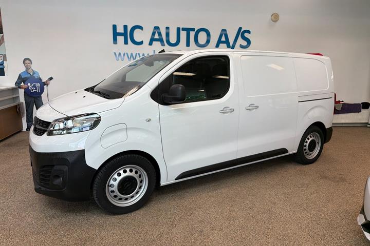 Hvid Opel Vivaro-e fra 2023