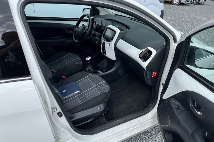 Hvid Peugeot 108 fra 2017