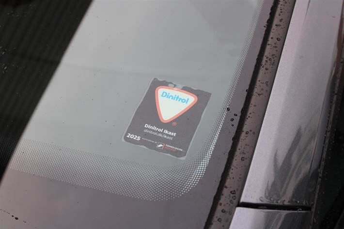 Grå VW Golf VII fra 2019