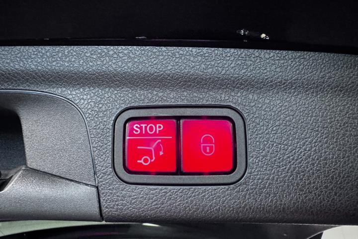 Sort Mercedes GLE350 de fra 2023