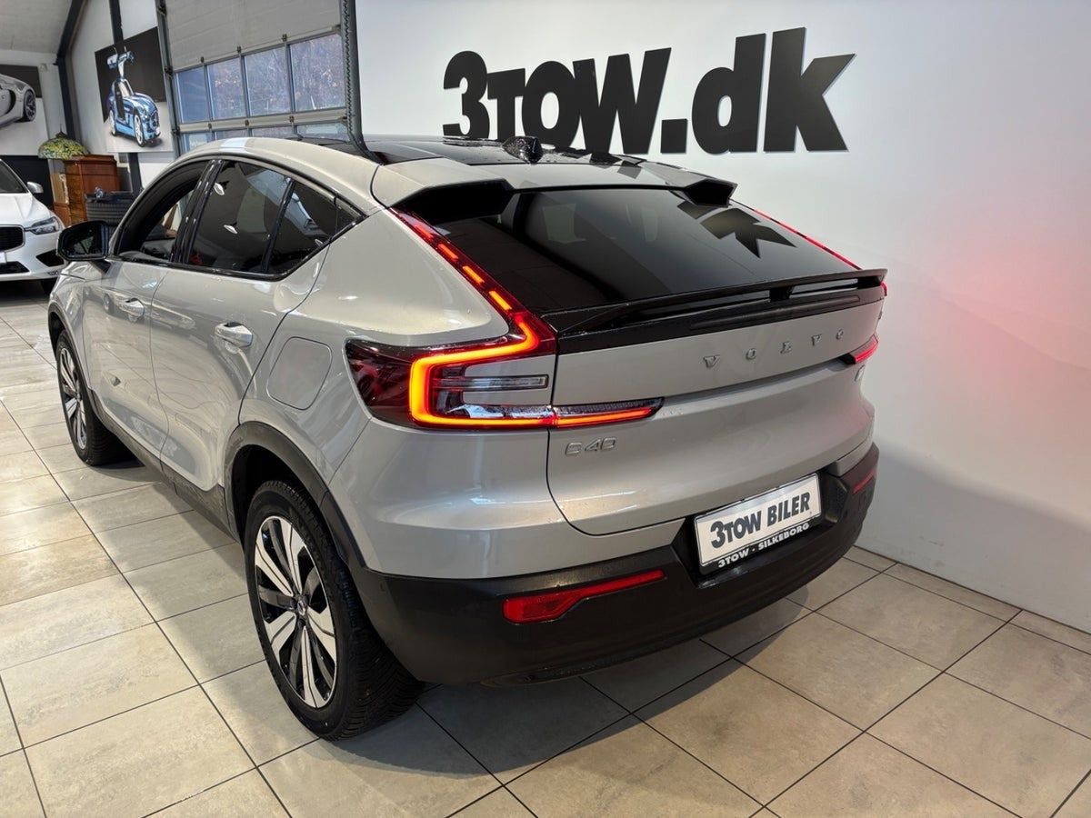 Sølv Volvo C40 fra 2023