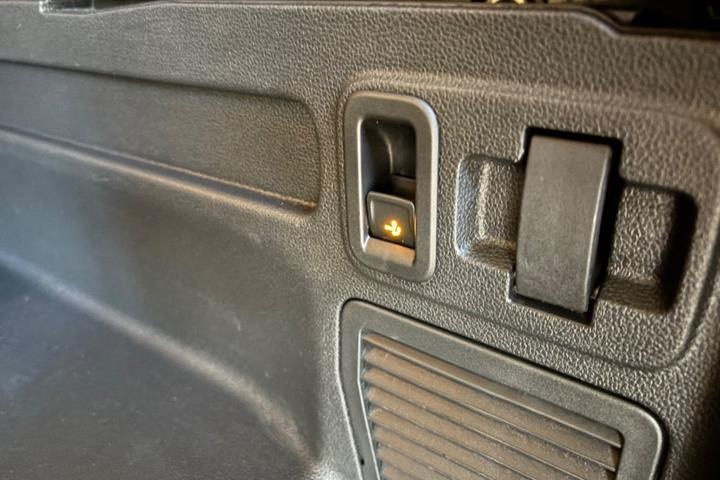 Blå VW Touran fra 2020