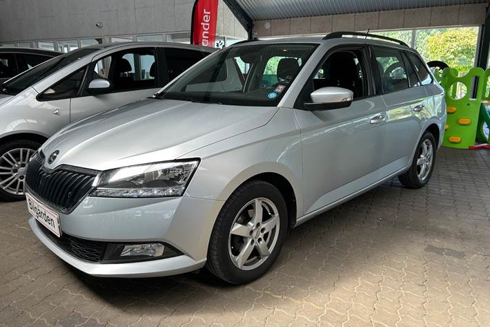 Sølv Skoda Fabia fra 2021