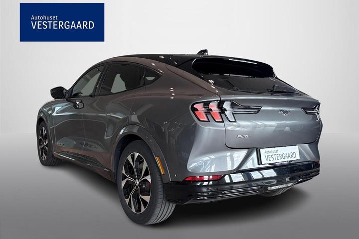 Grå Ford Mustang Mach-E fra 2021