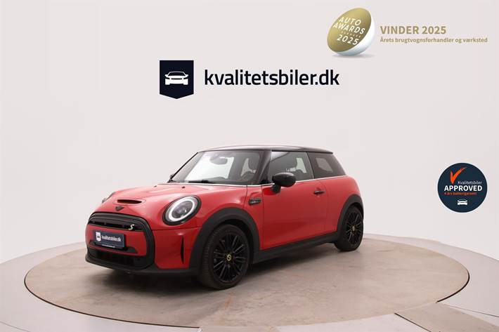 Rød Mini Cooper fra 2022
