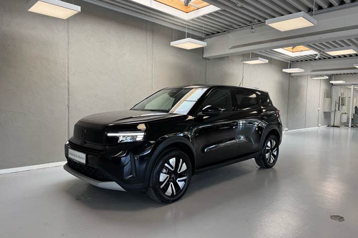 Sort Opel Frontera fra 2025