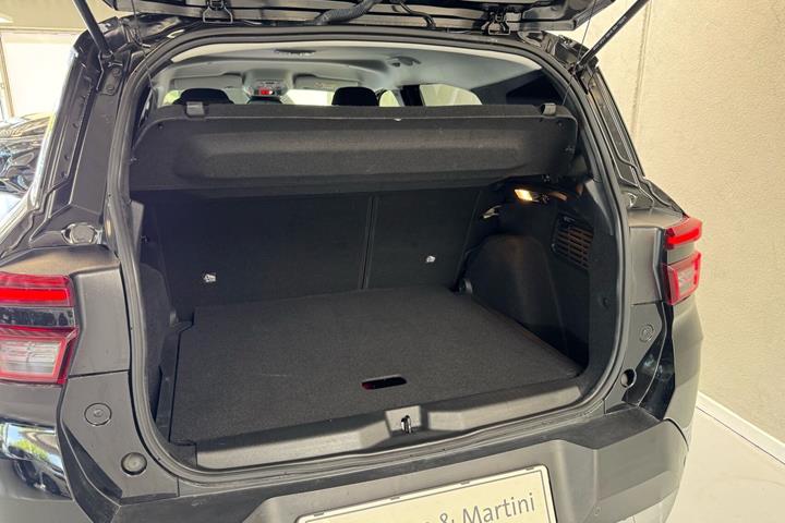 Sort Opel Frontera fra 2025