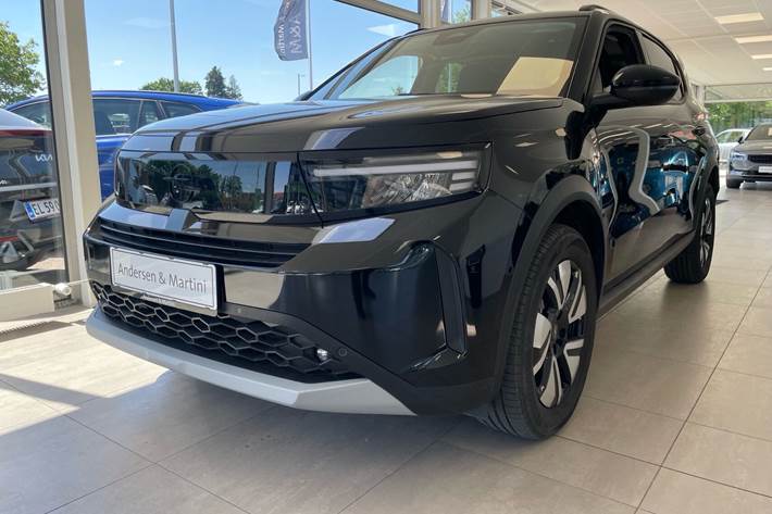 Sort Opel Frontera fra 2025