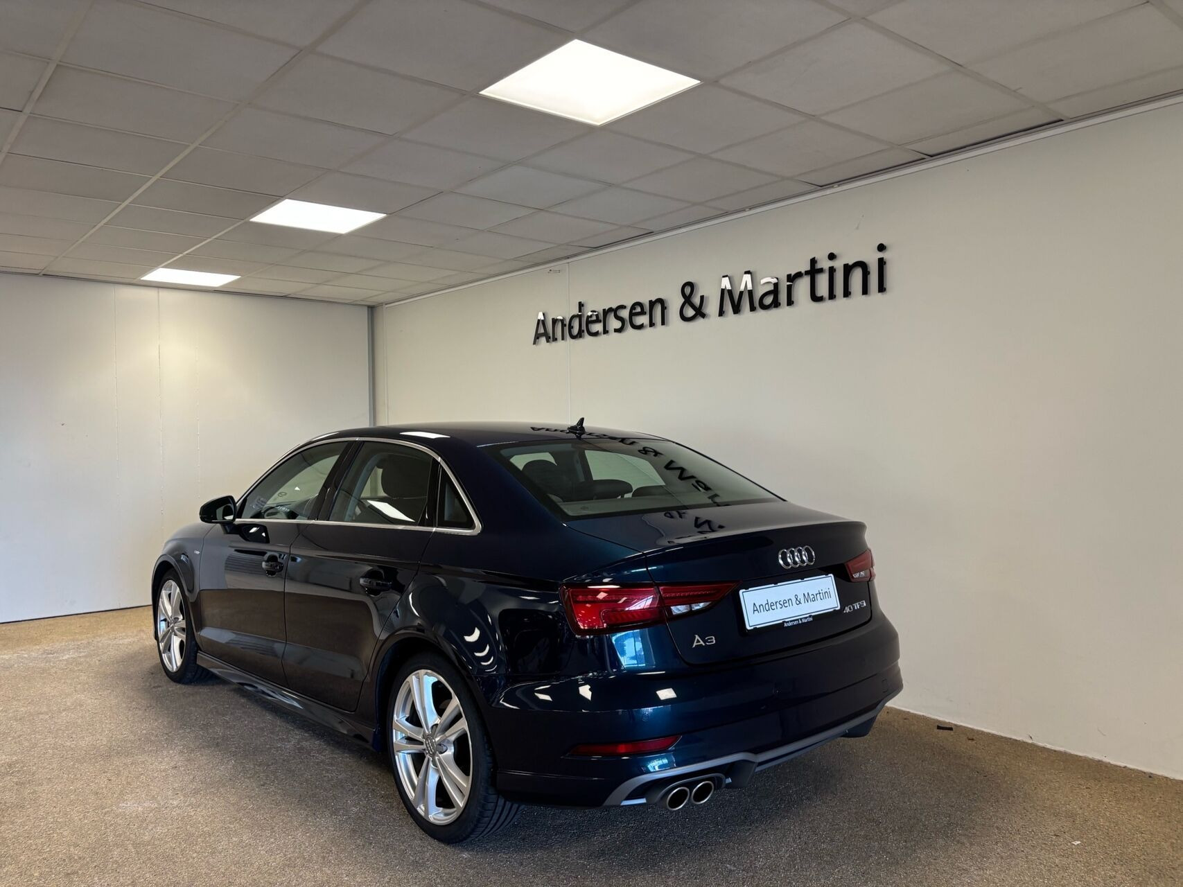 Blå Audi A3 fra 2019