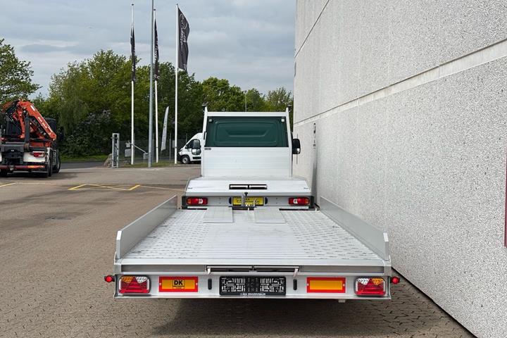 Hvid Iveco Daily fra 2026