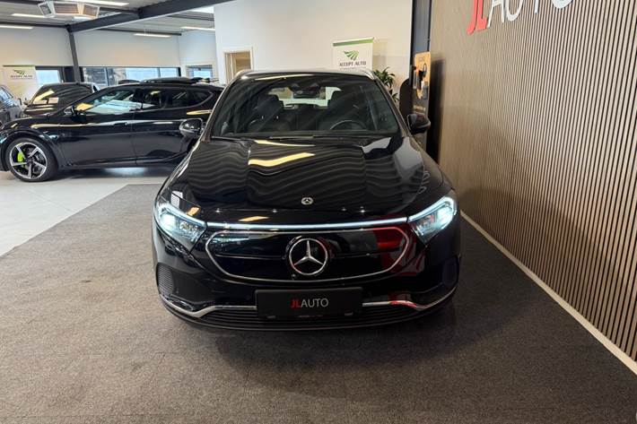 Sort Mercedes EQA250 fra 2023
