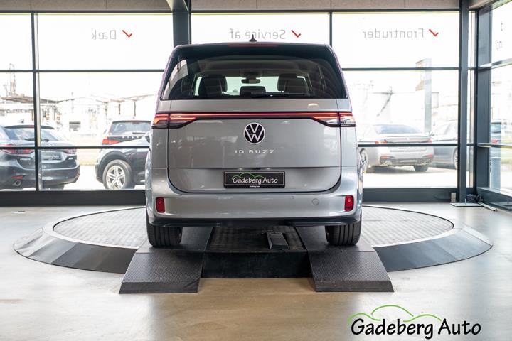Sølv VW ID.Buzz fra 2024