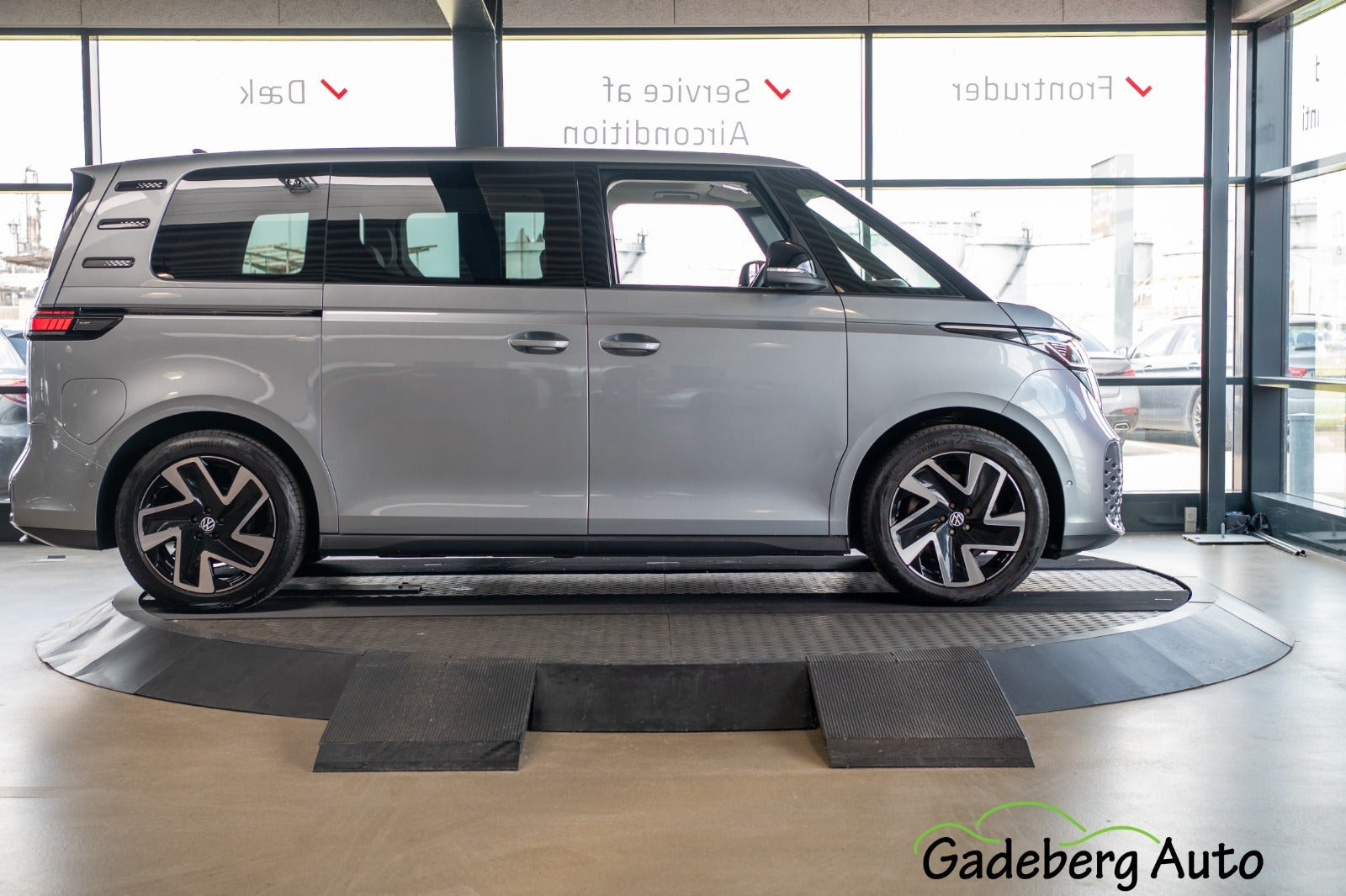Sølv VW ID.Buzz fra 2024
