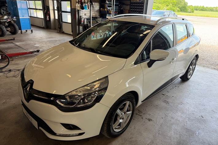 Hvid Renault Clio IV fra 2018