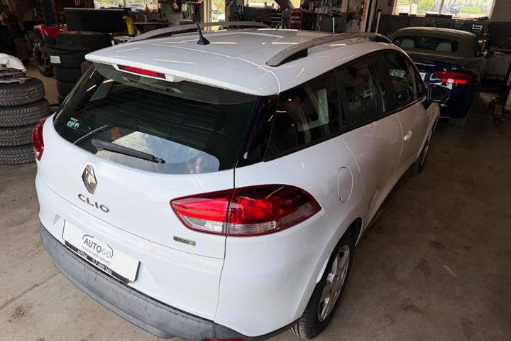 Hvid Renault Clio IV fra 2018