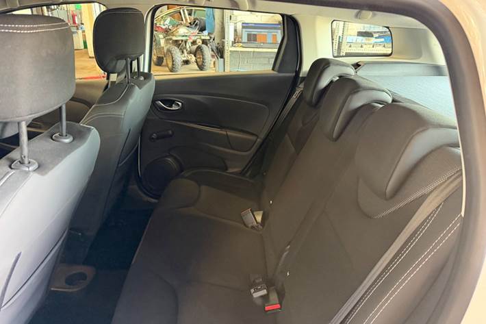 Hvid Renault Clio IV fra 2018