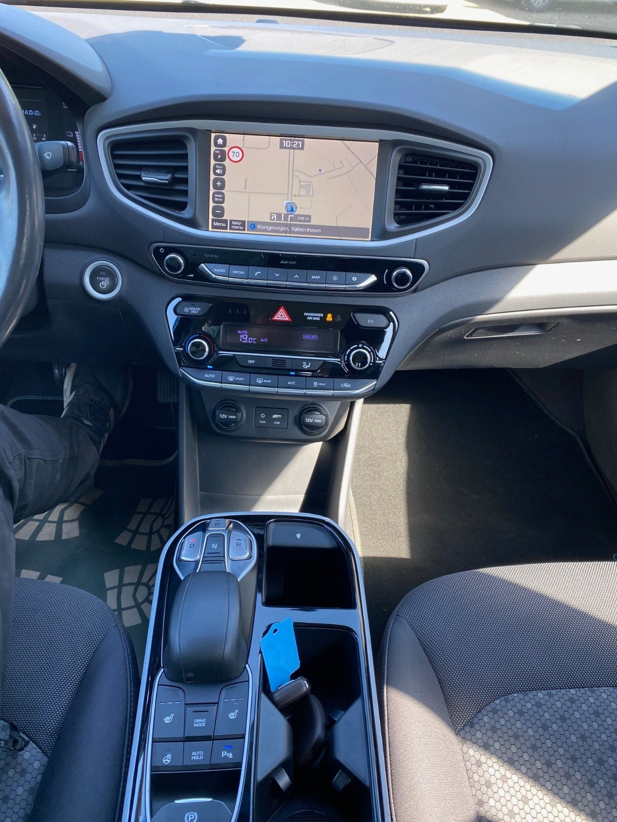 Blå Hyundai Ioniq fra 2017