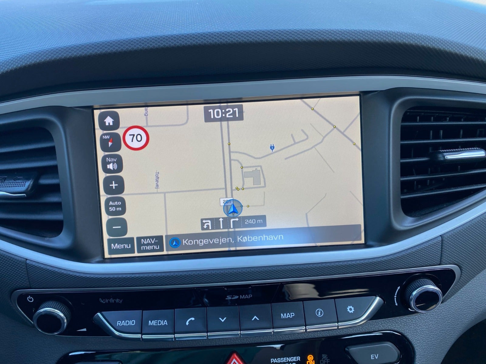 Blå Hyundai Ioniq fra 2017